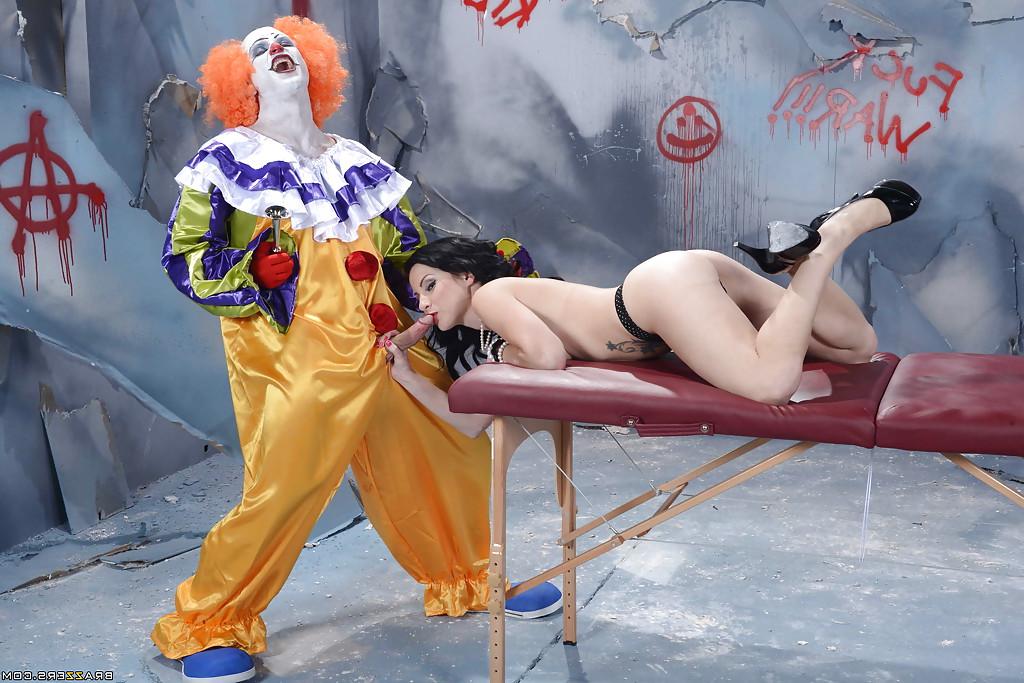 16P Playful brunette hottie with pale skin has some hardcore fun with a hung clown