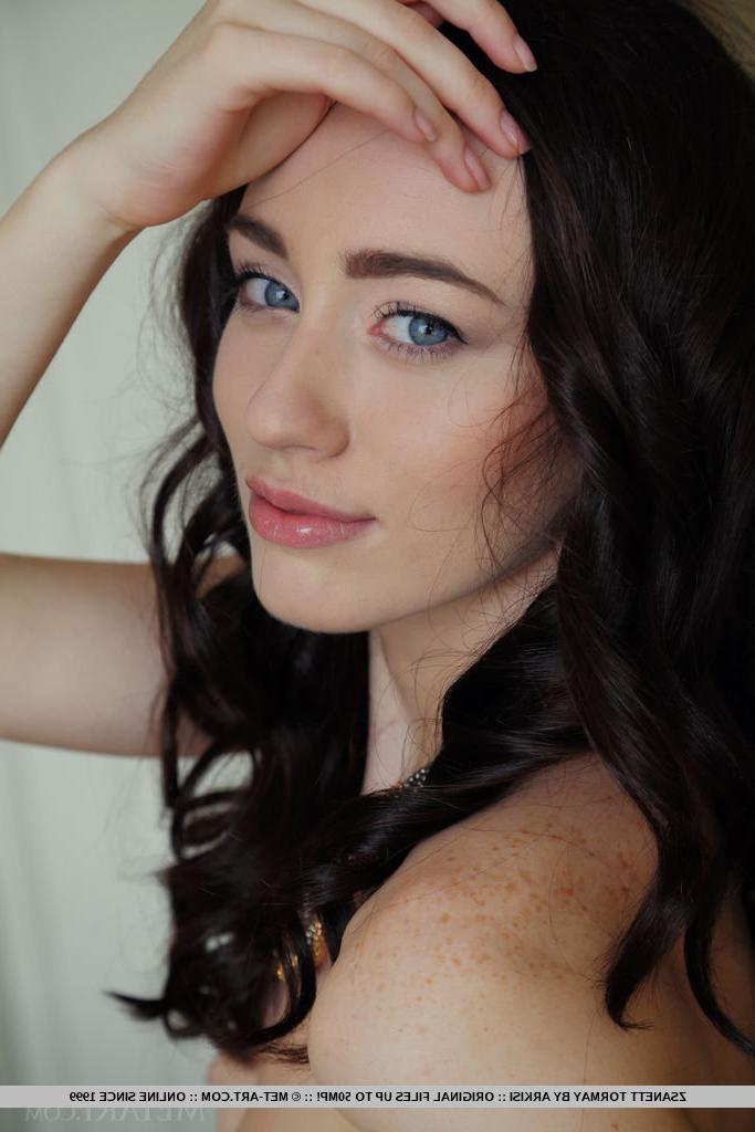 18P Beautiful brunette teen Zsanett Tormay revealing puffy pussy