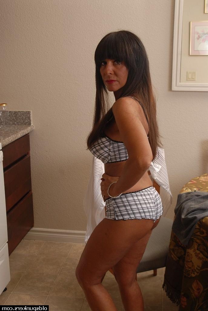 16P Mature brunette Cassidy flashing upskirt panties in the kitchen