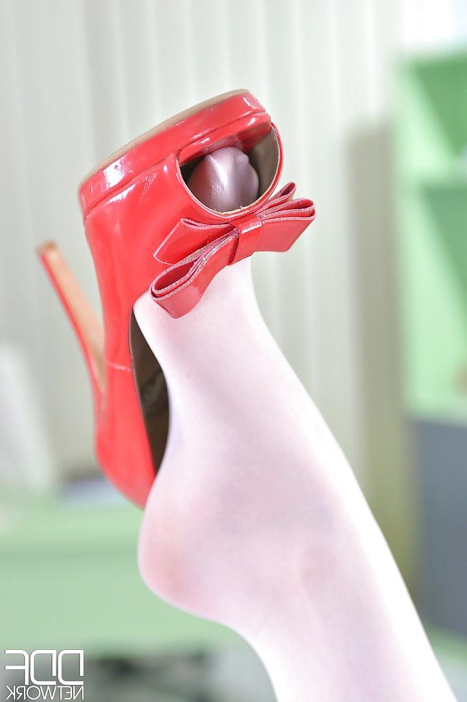 16P Hot brunette nurse Harmony Reigns toying pussy with heel of own shoe