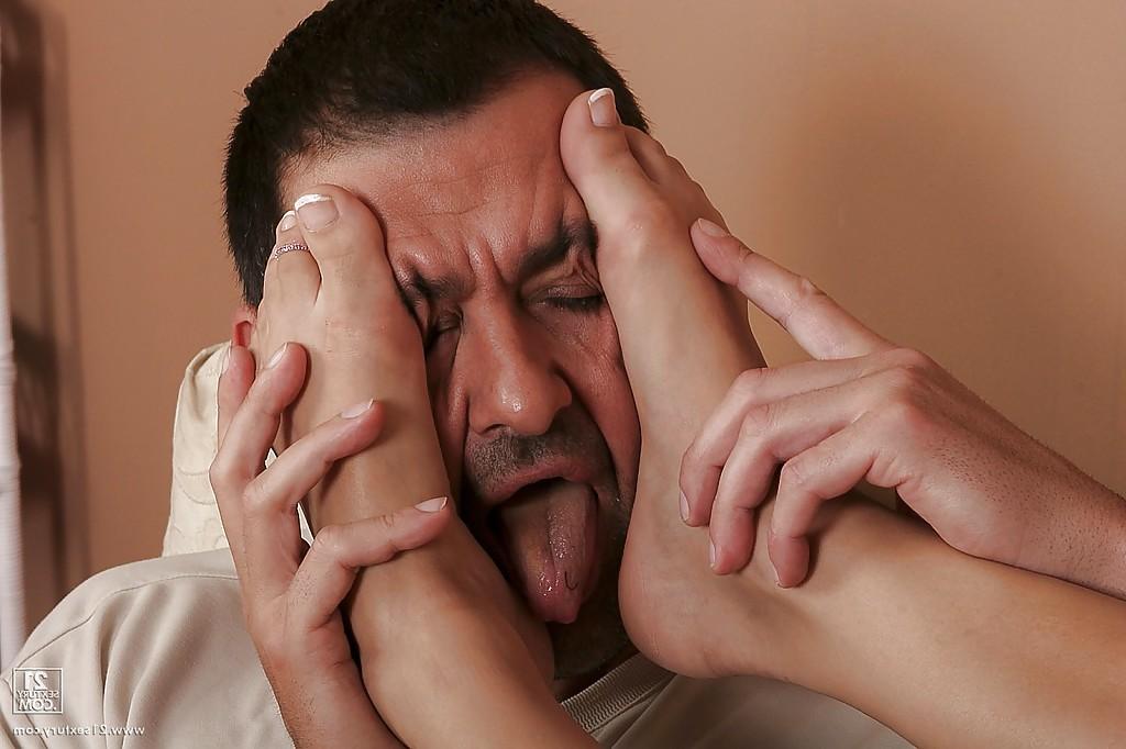16P Hot foot fetish girl Alicia Angel is getting her feet licked