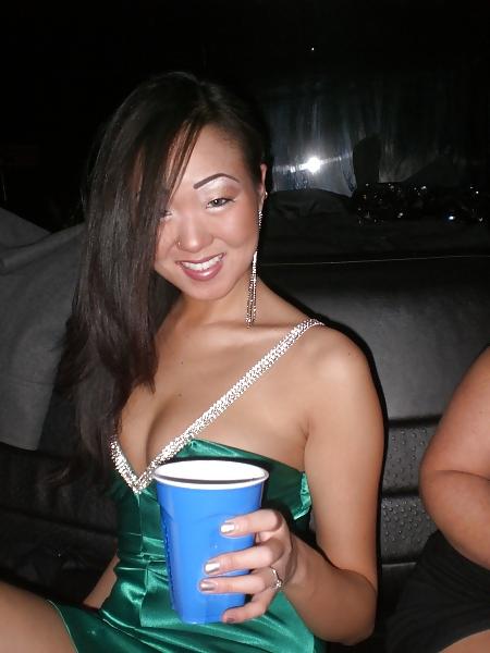 25P Naughty Party Girls