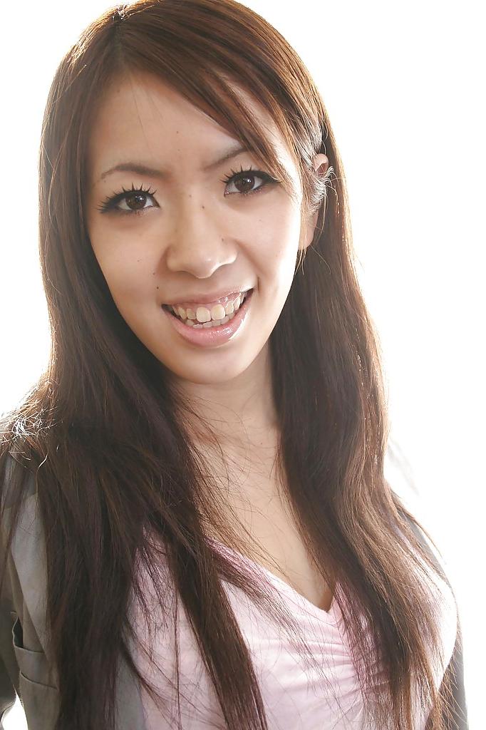 16P Asian teen Harumi Matsuda undressing and exposing her honey pot