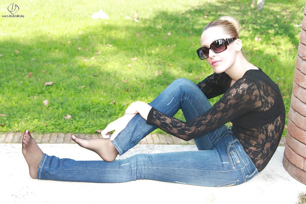 16P Foot fetish loving babe Christelle is so hyped with this session