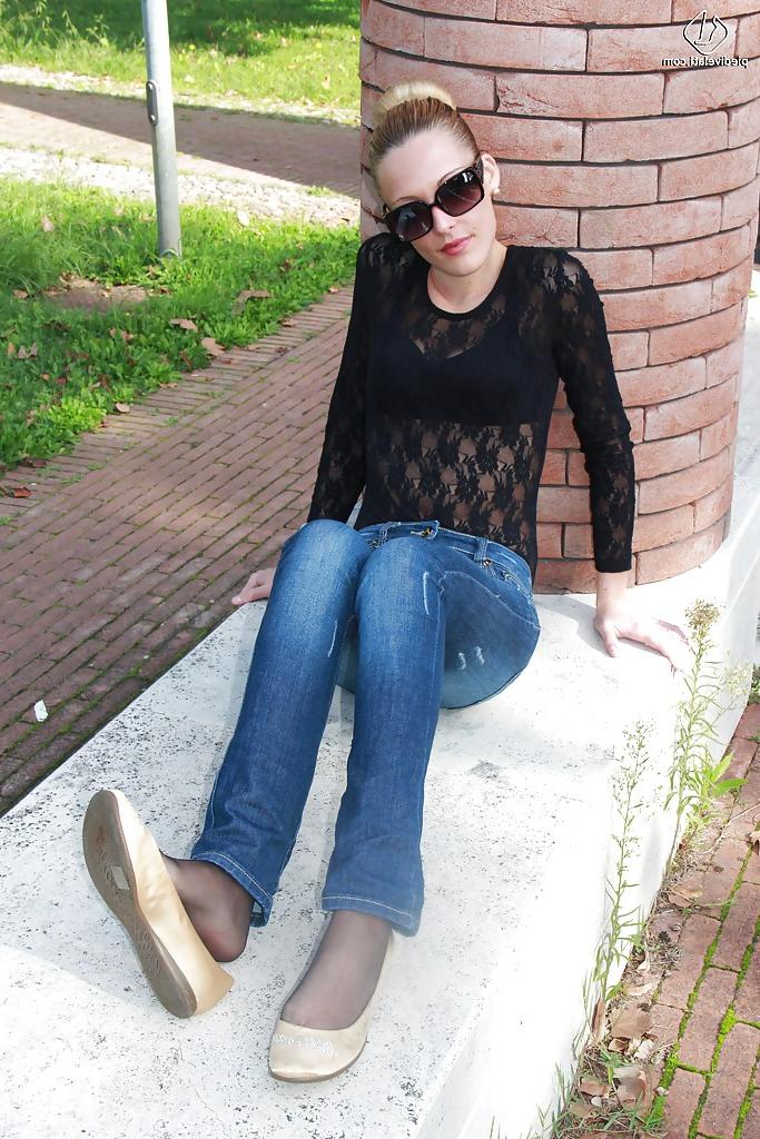 16P Foot fetish loving babe Christelle is so hyped with this session