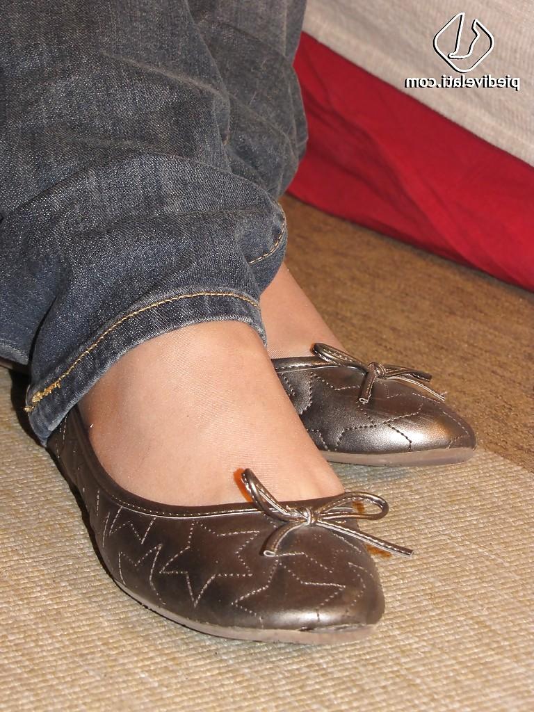 16P Big tit foot fetish model Elena has her pantyhose on
