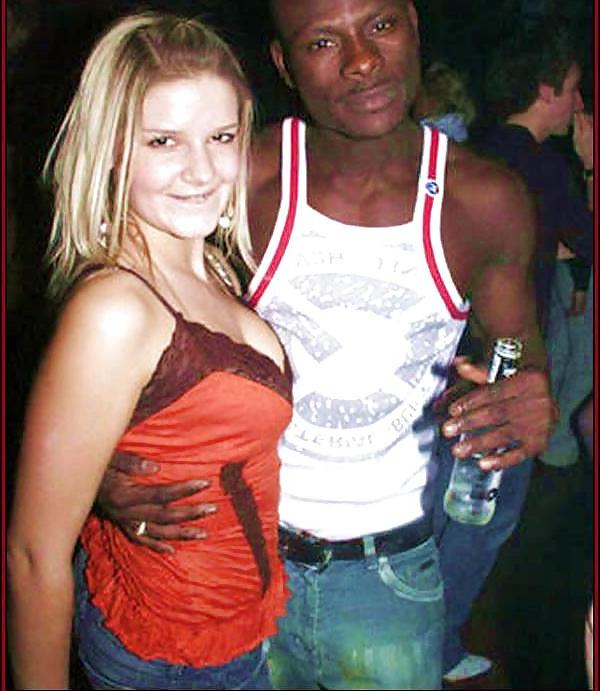 25P Teen Daughters That Enjoy Black Cocks