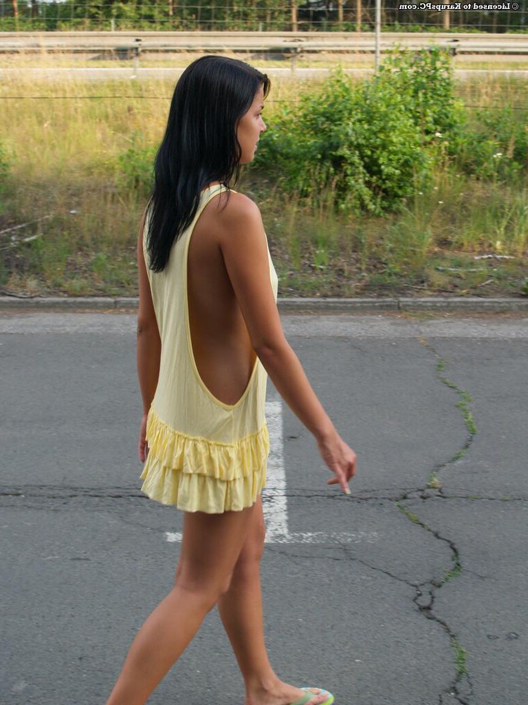 16P Frisky brunette amateur exposing her sexy curves in the public place