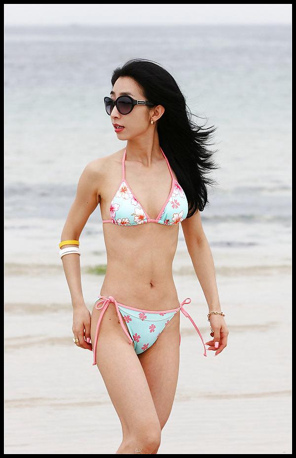 4P Who's interested in mature korean vid?