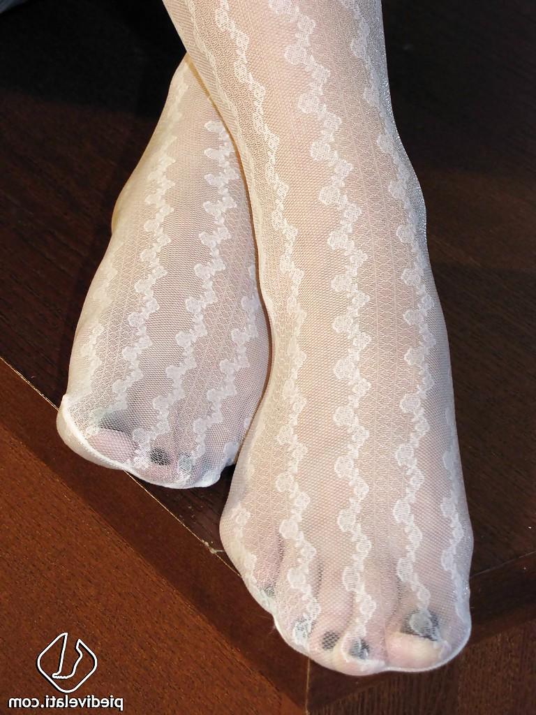 16P Big tit babe Elena wearing her foot fetish white pantyhose