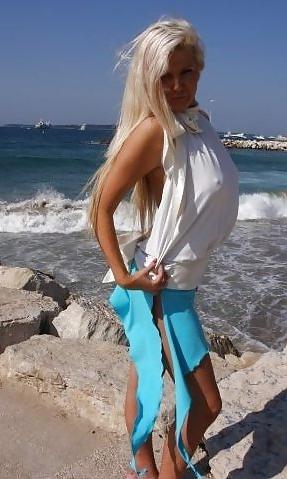 25P Naughty wife with naughty friends