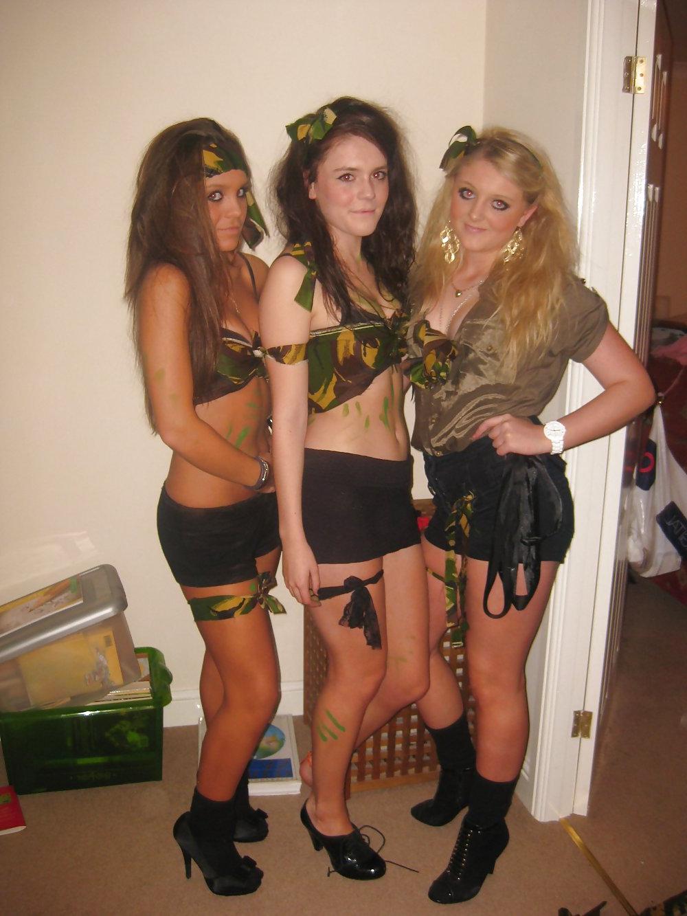 25P Social Network Sluts