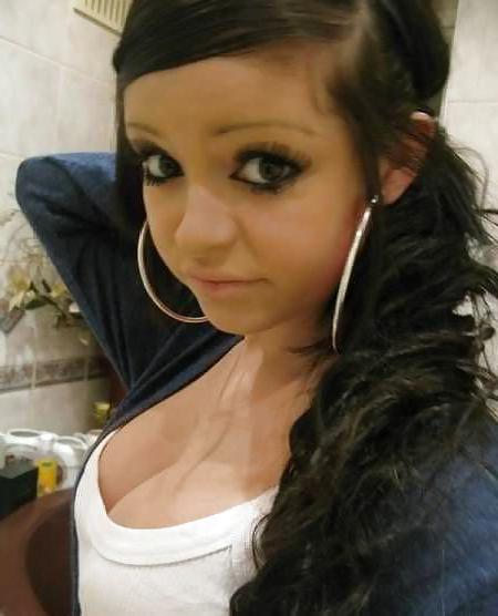25P Social Network Sluts