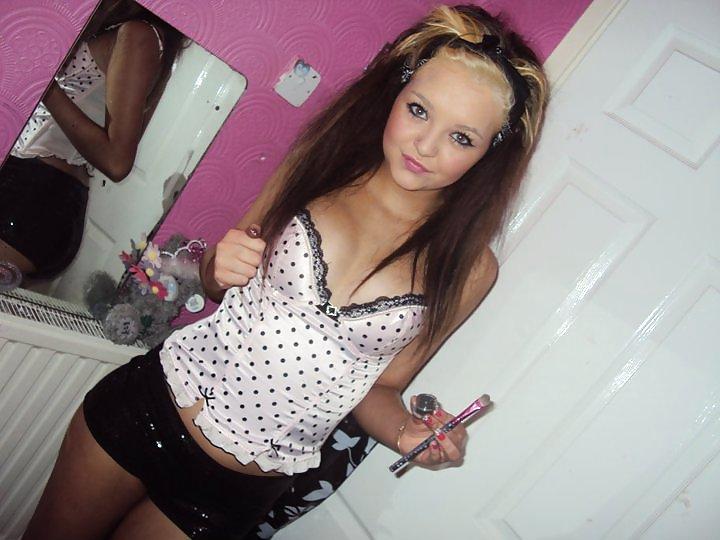 25P Social Network Sluts