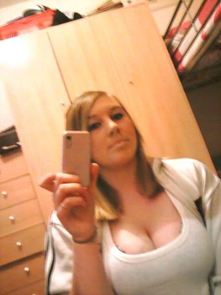 25P Social Network Sluts