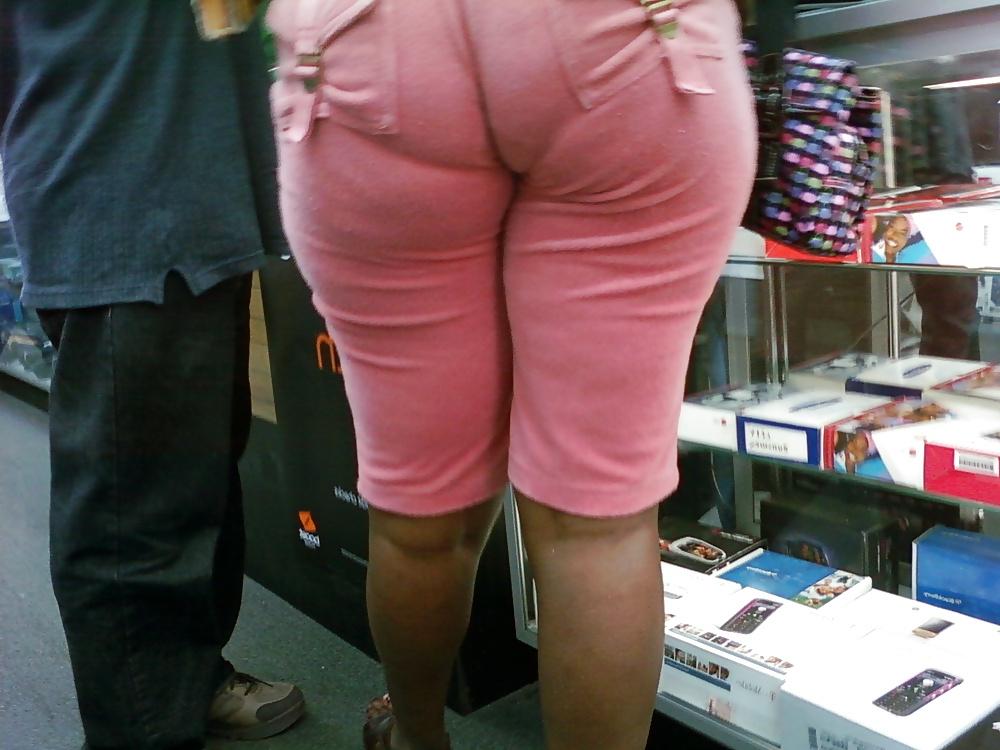 10P Black ass in tight clothes