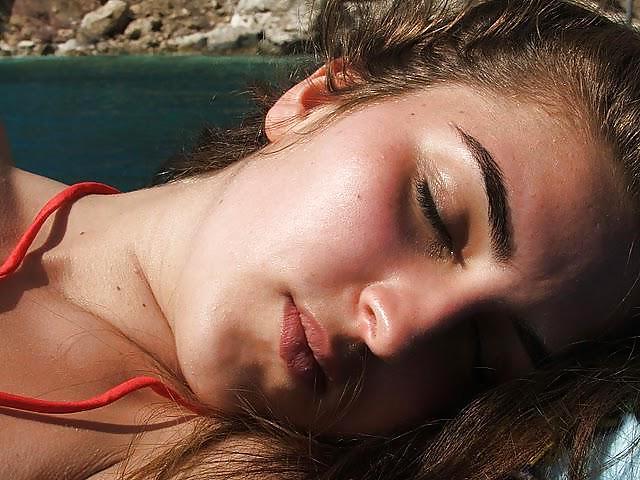 11P Banuu Turkish girl