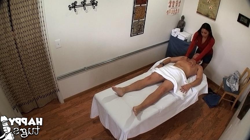 16P Latina milf Adrianna Luna does massage and includes hardcore handjob