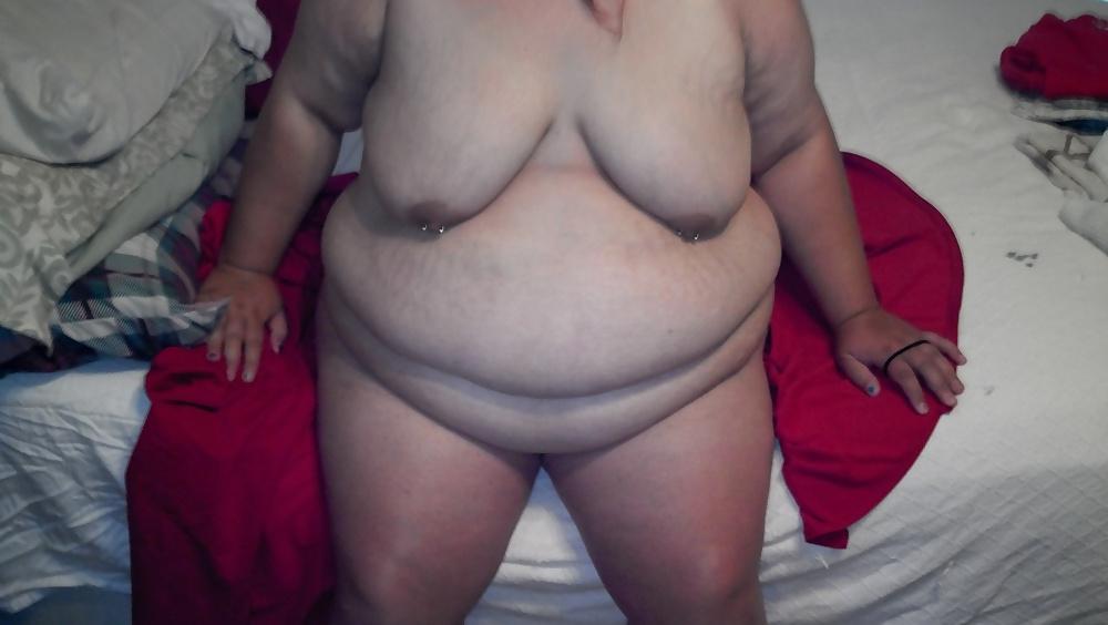 4P Wife in the shower soapin up