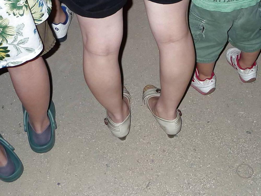 12P Japanese Candids - Feet on the Street 10