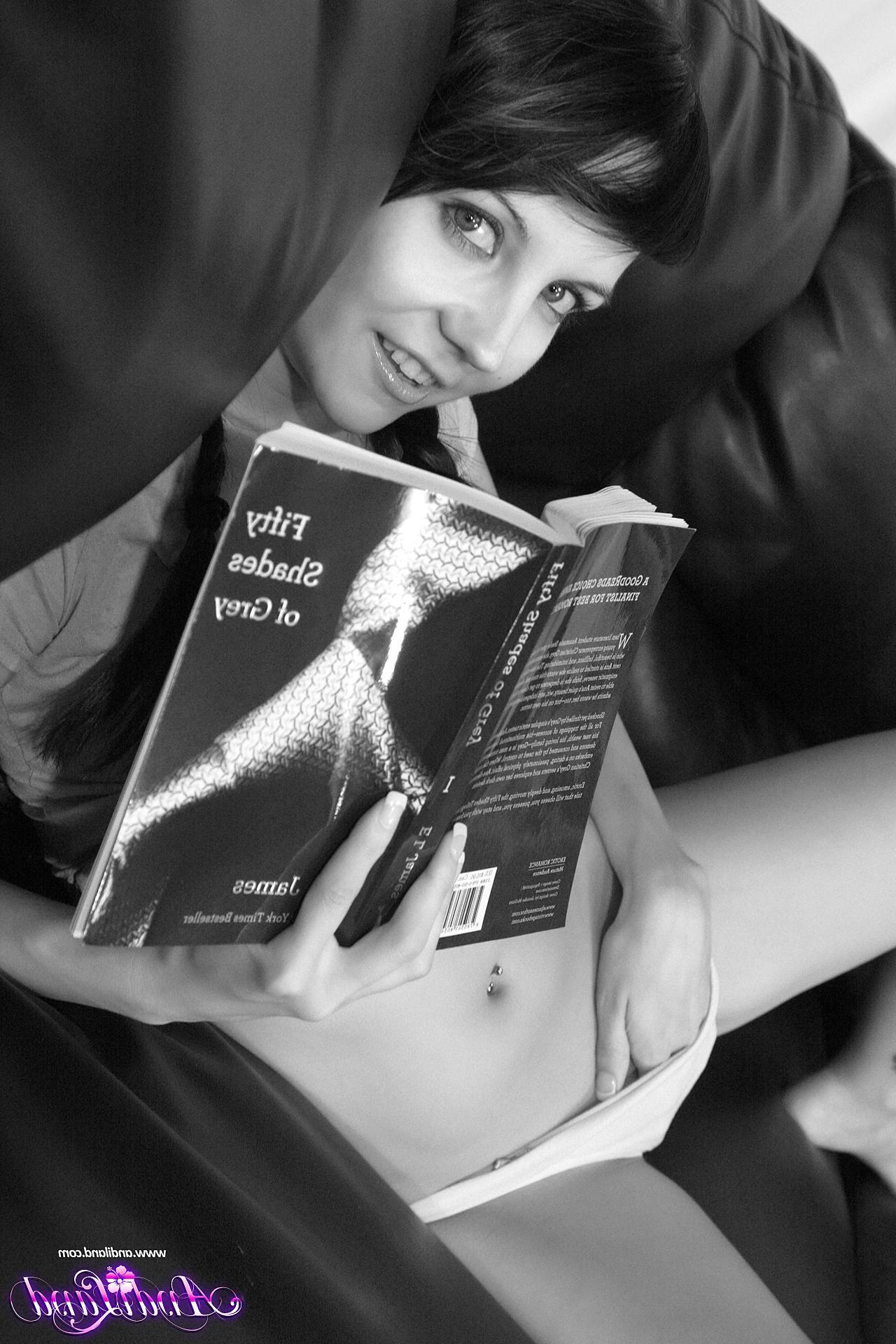 15P Pictures of Andi masturbating on the couch in black and white