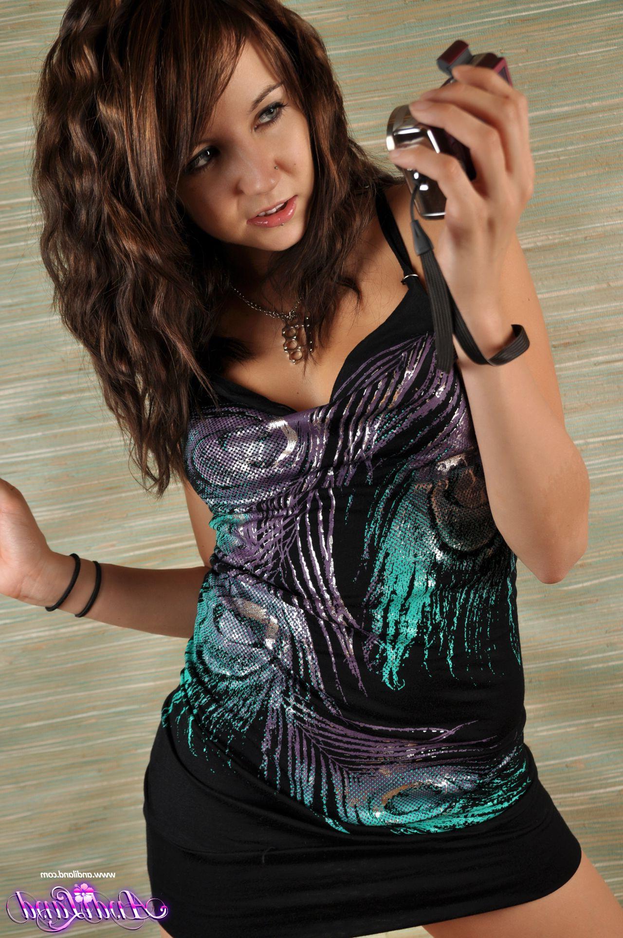15P Pictures of teen Andi Land getting naughty with a camera
