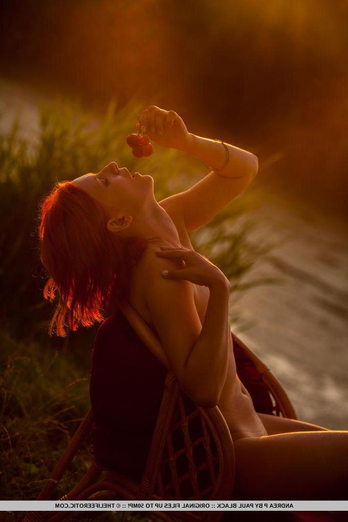 16P Redhead girl Andrea P displays her beautiful nude body outside