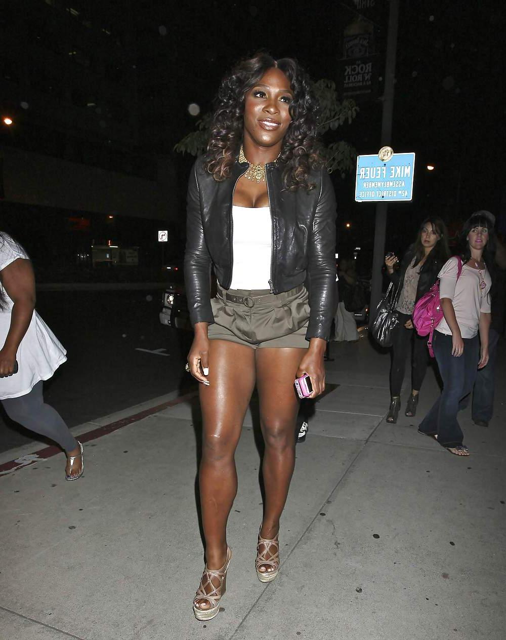 19P Serena Williams LEGGY, at BOA Restaurant in West Hollywood