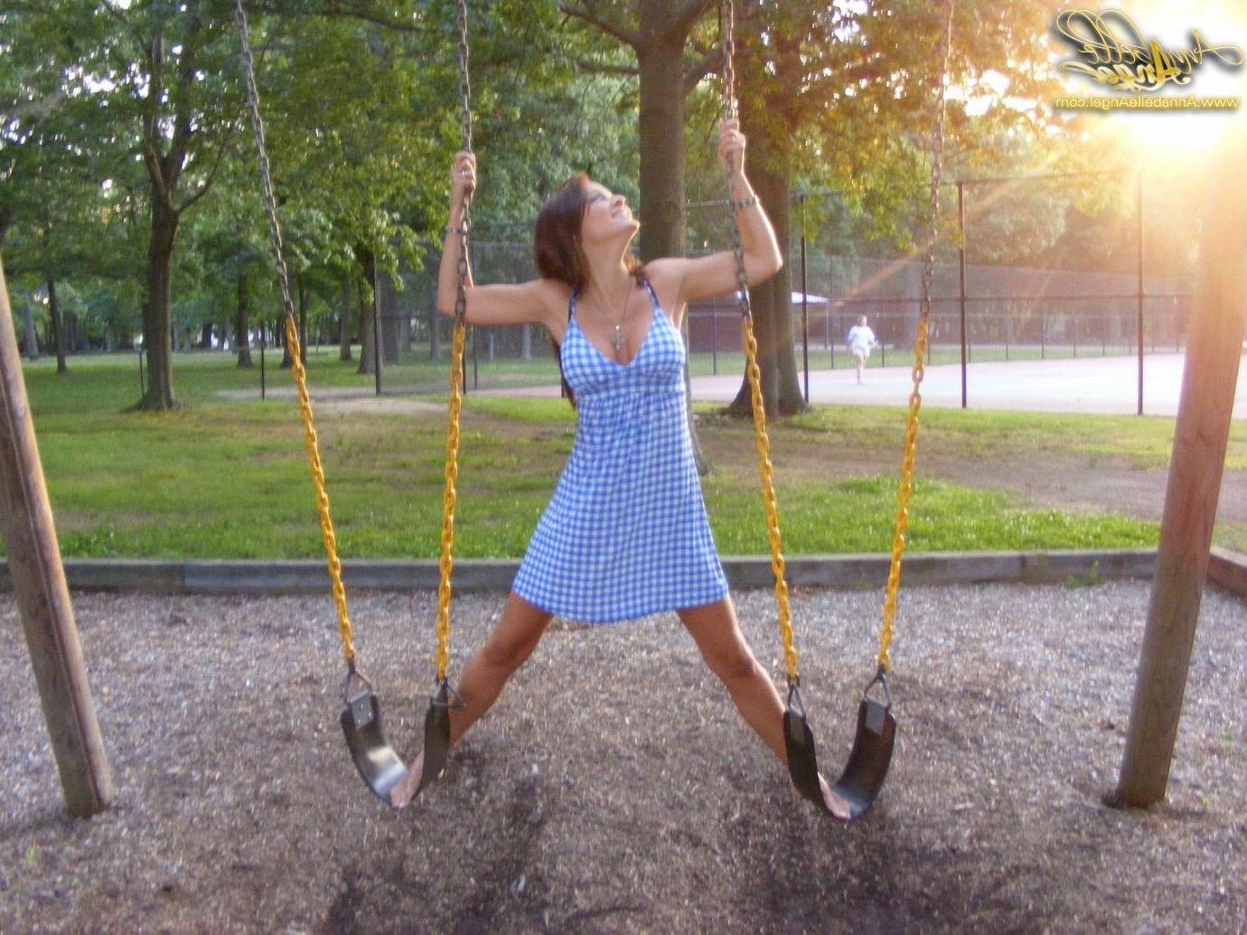16P Pictures of Annabelle Angel being naughty in a park