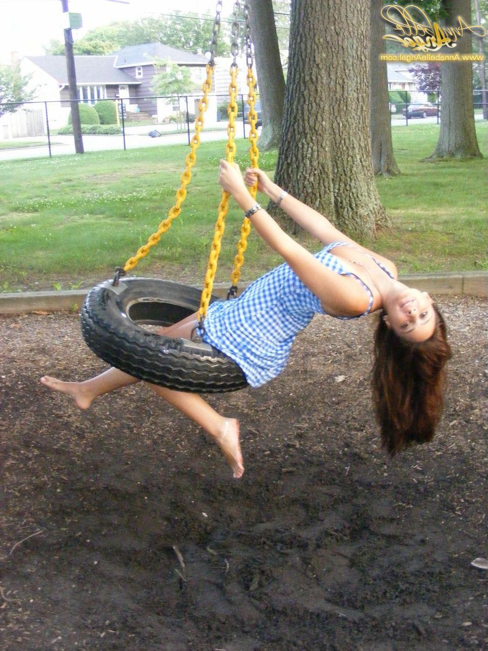16P Pictures of Annabelle Angel being naughty in a park