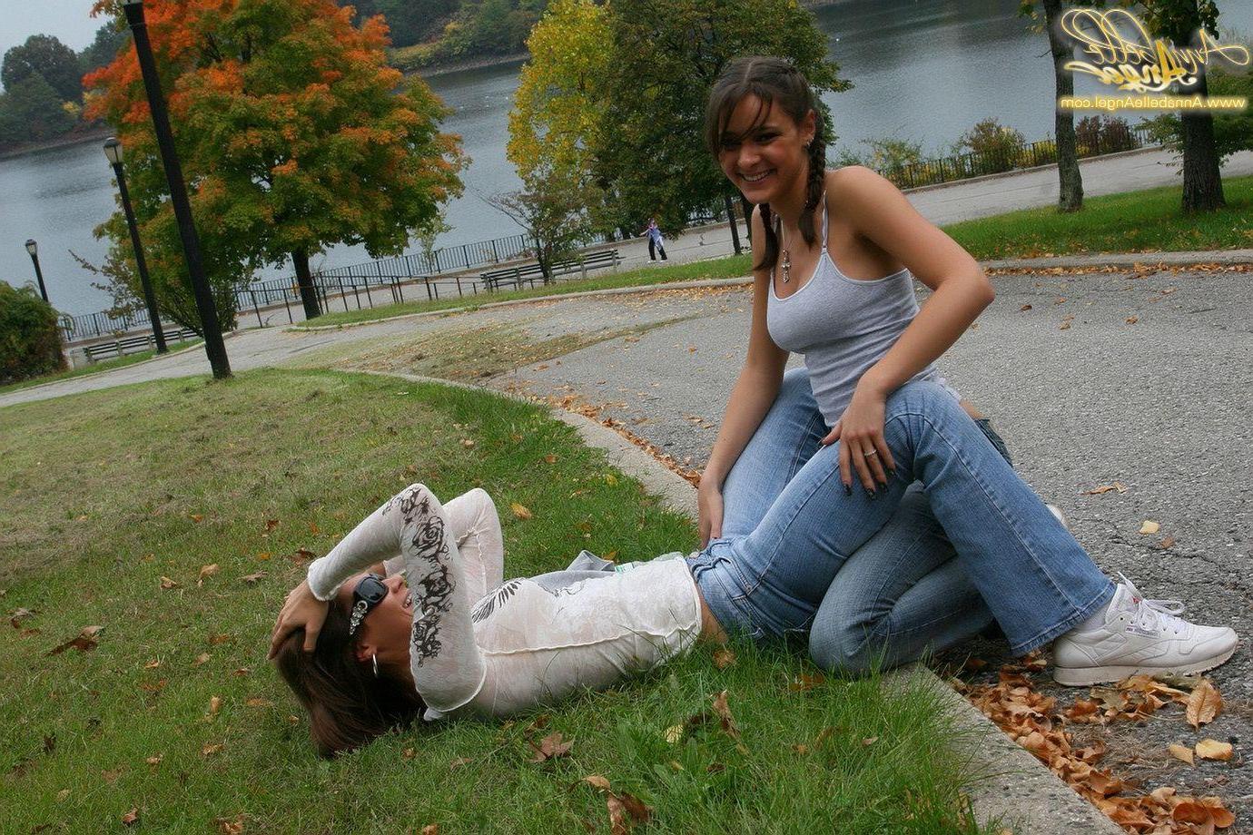 16P Pictures of teen star Annabelle Angel being naughty outside