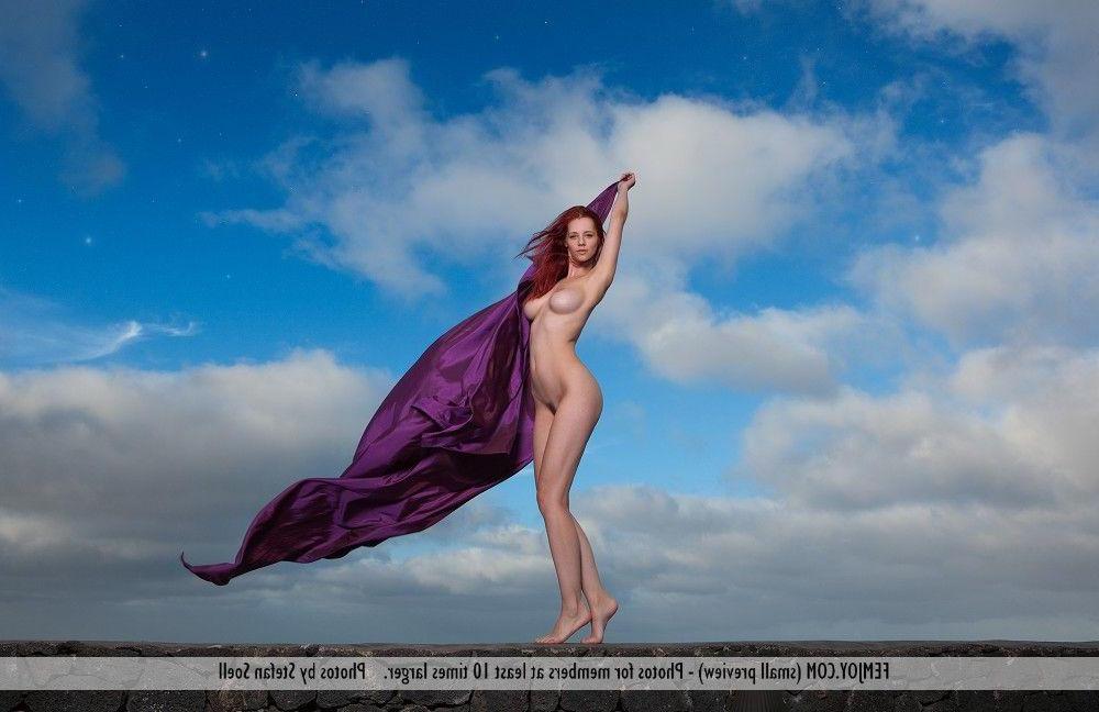 12P Pictures of Ariel enjoying the great outdoors