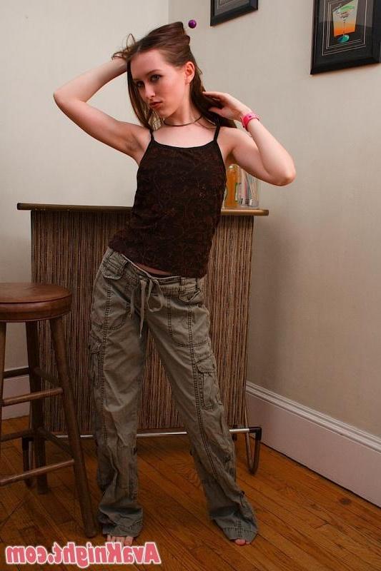 16P Pictures of Ava Knight sucking on something hard