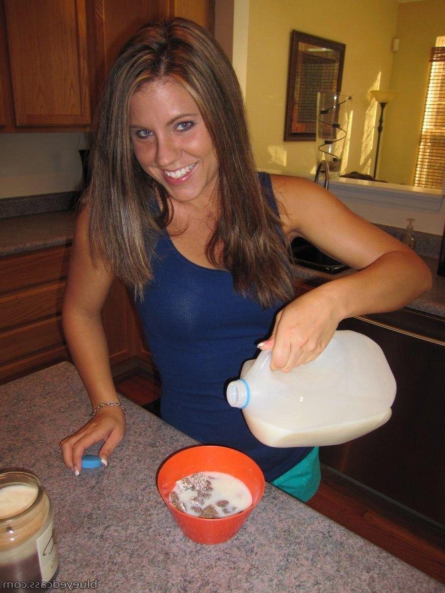 15P Pictures of Blueyed Cass being naughty on the kitchen counter
