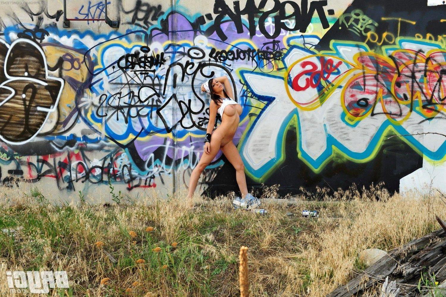 15P Pictures of Bryci being a very naughty girl