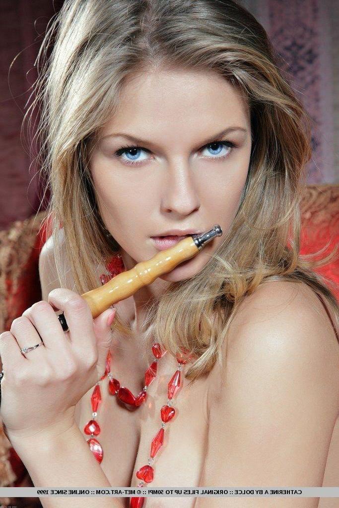 18P Pictures of Catherine A totally nude and ready for sex