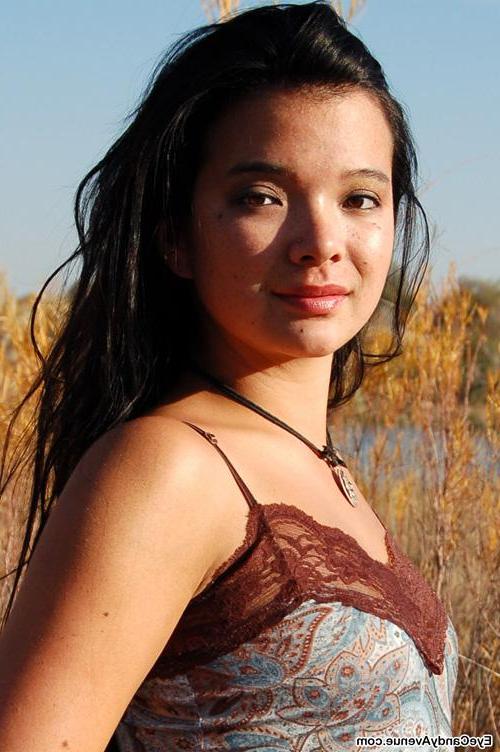 16P Beautiful girl Charli tries to challenge nature's beauty with her stunning body