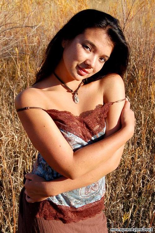 16P Beautiful girl Charli tries to challenge nature's beauty with her stunning body