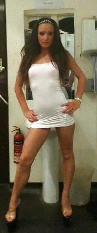 15P Hot  British teens 1
