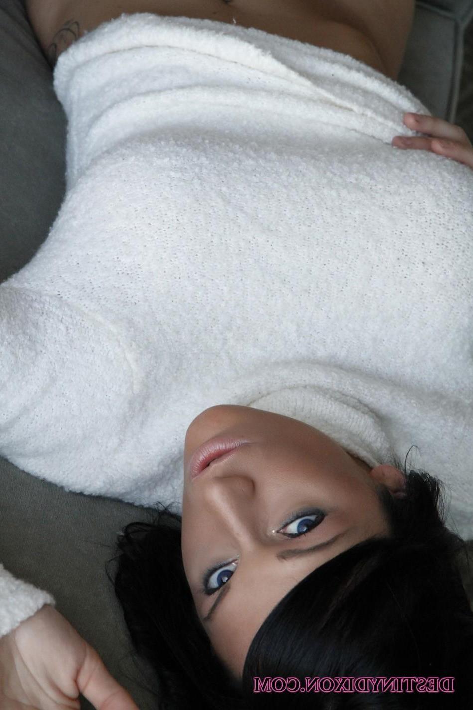 15P Destiny was relaxing, got horny and so she stripped down to pleasure her pussy for you