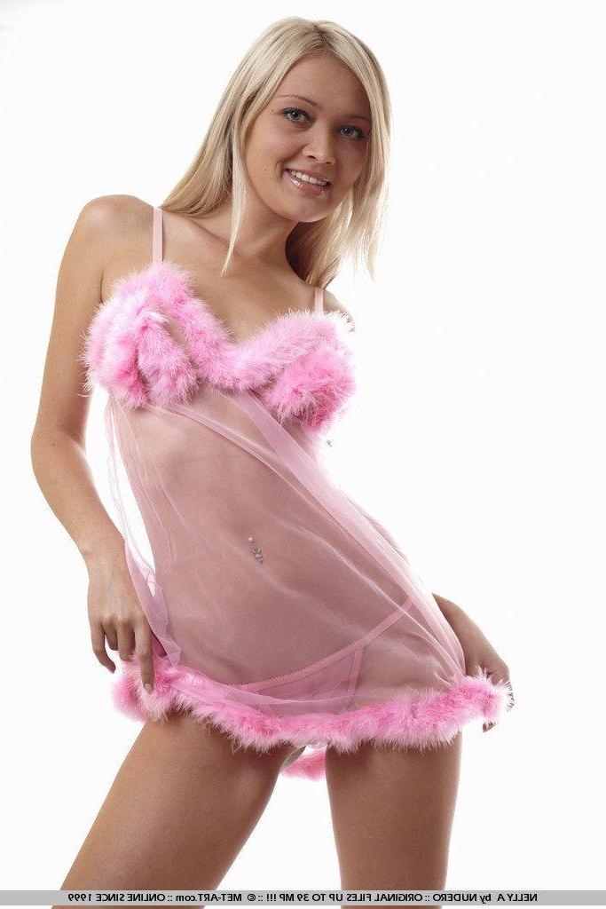 19P Pictures of Nelly A totally nude and ready for you
