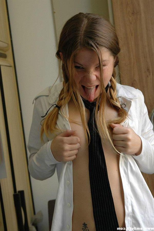 15P Pictures of schoolgirl Emily getting naughty after class