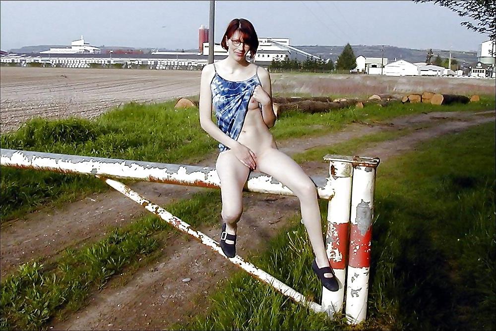 5P Pretty whore Anja, nude on public