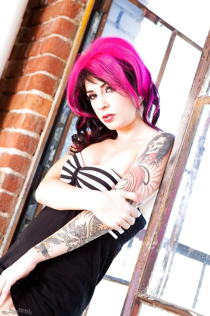 16P Amateur tattooed babe with pink hair and inviting trimmed pussy