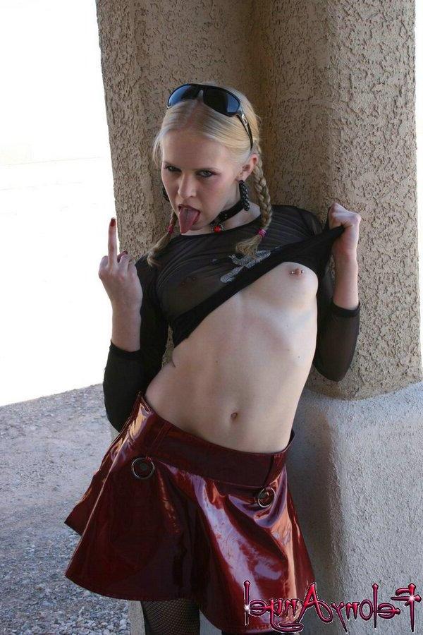 16P Pictures of Felony Angel showing you her fun parts