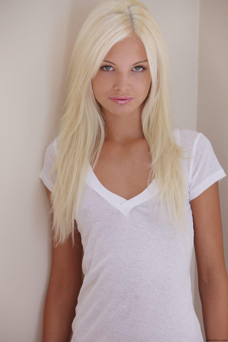 17P Pictures of a hot blonde girl touching herself