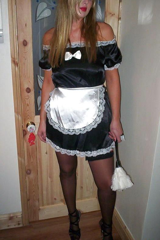 14P .no name. British French Maid .. UkGirls4You
