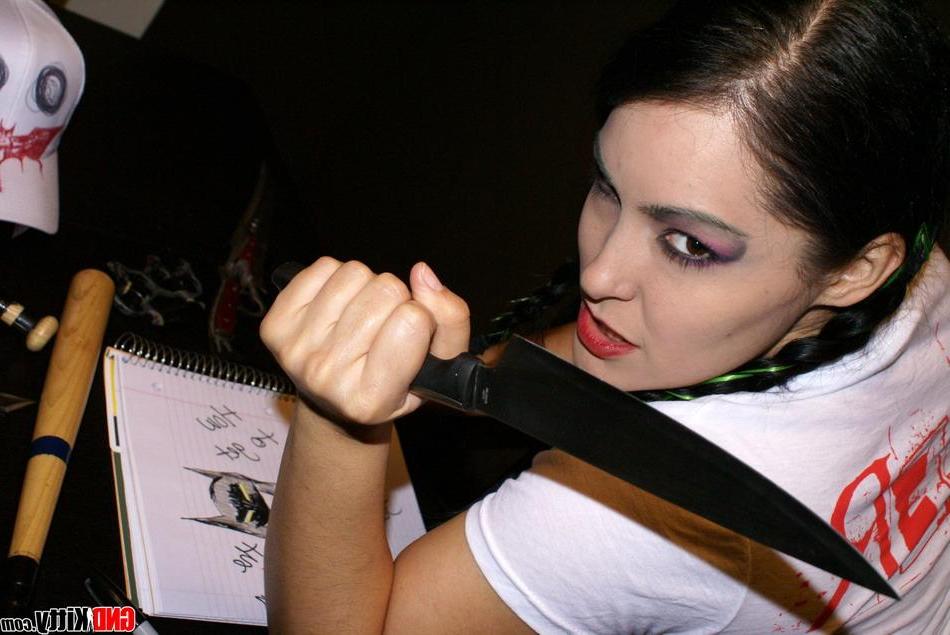 14P Pictures of GND Kitty getting evil with her boobs