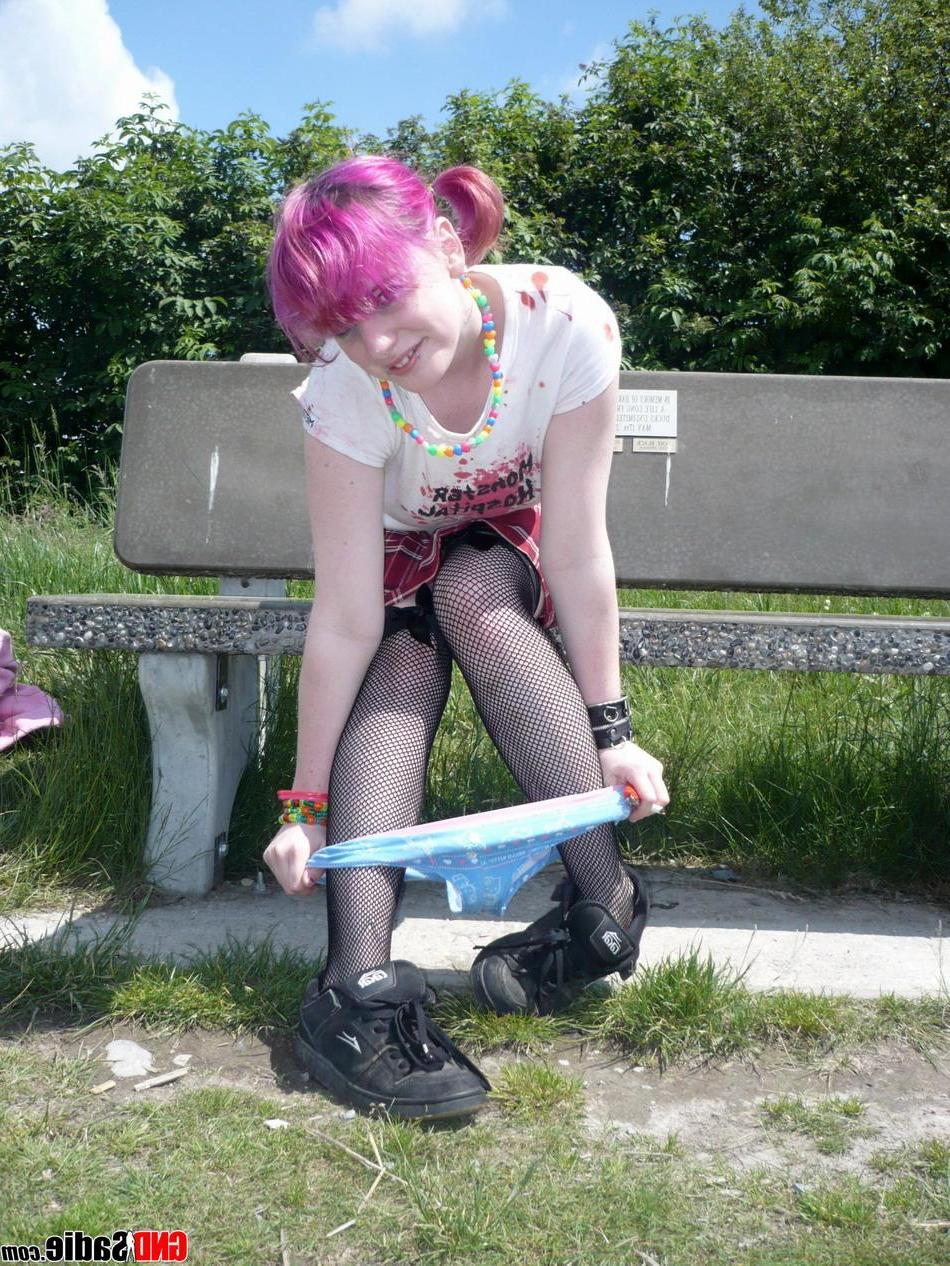 16P Pictures of gothic schoolgirl GND Sadie getting naked for you