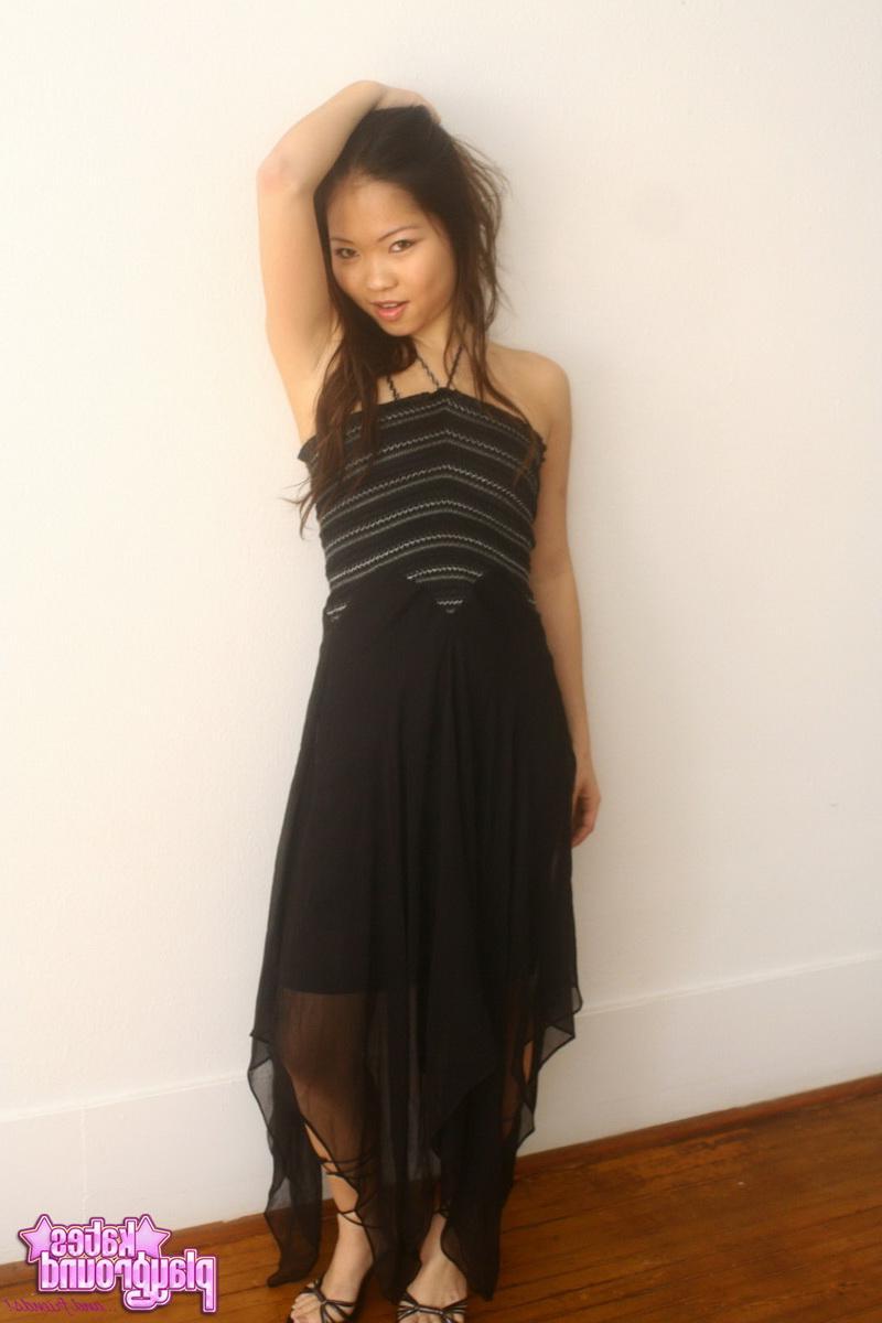 19P Asian model Grace teases in her black dress and heels